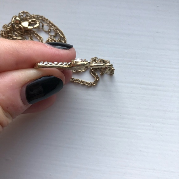 Vintage gold & diamond looped cross necklace - Picture 6 of 7